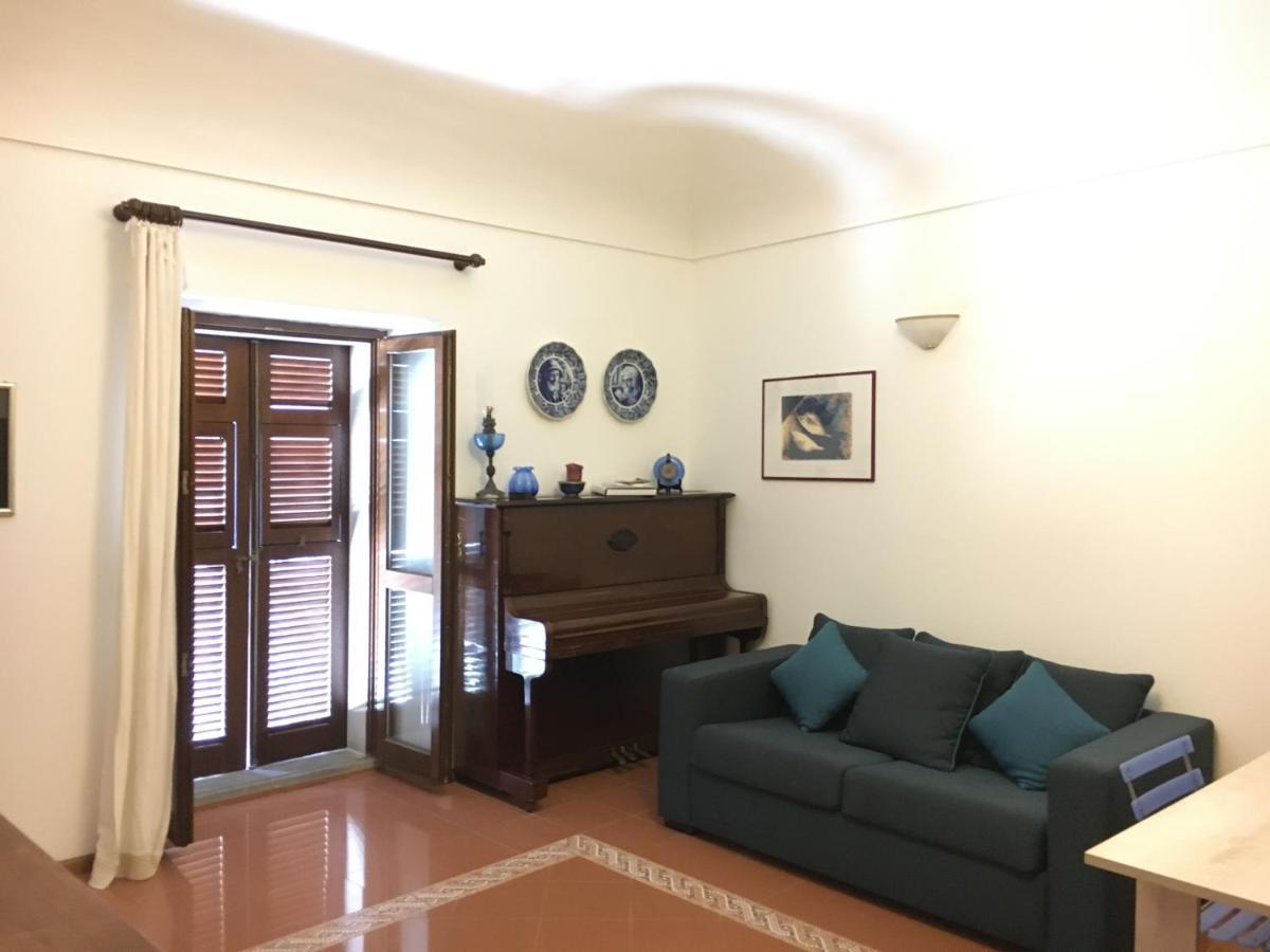 카스텔사르도 L'Appogghju B&B 외부 사진